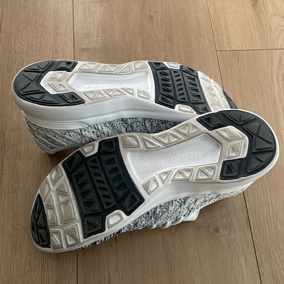 Navy and white APL - Picture 4 of 4